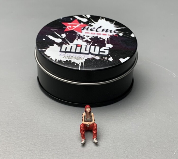 Fuelme Fuelme MILUS Co-Branded 1: 64 รูป Limited Street ตุ๊กตาสาวตกแต่งฉาก