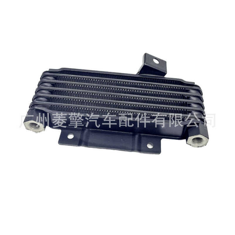 หม้อน้ําน้ํามัน MB033779 เหมาะสําหรับ Mitsubishi PAJERO V33W V43W 6G72