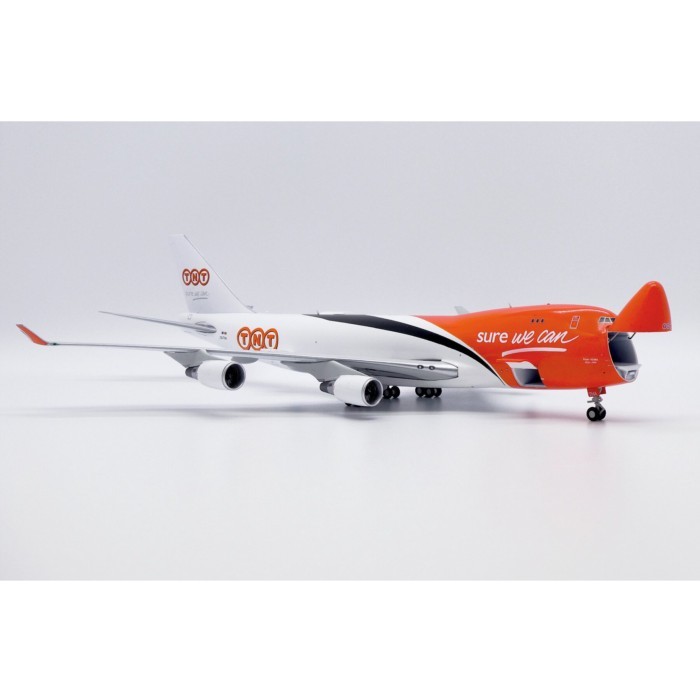พร้อมสต็อก JC Wings 1: 200 TNT Airlines B747-400F OO-THA เปิดประตูโลหะผสมรุ่น Limited Edition รถรุ่น