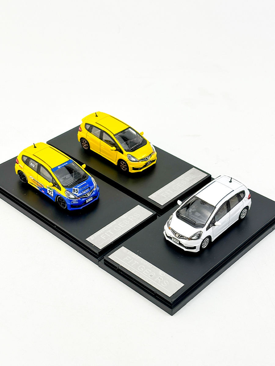 StreetWeapon SW 1: 64 Honda Jazz Fit 2 รุ่น GE8 RS รุ่นรถโลหะผสมรุ่น Limited Edition รถรุ่น