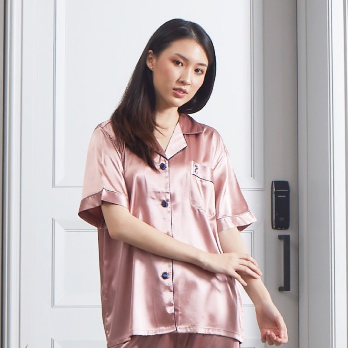ชุดนอนซาติน Vana แขนสั้นขาสั้น สีพื้น