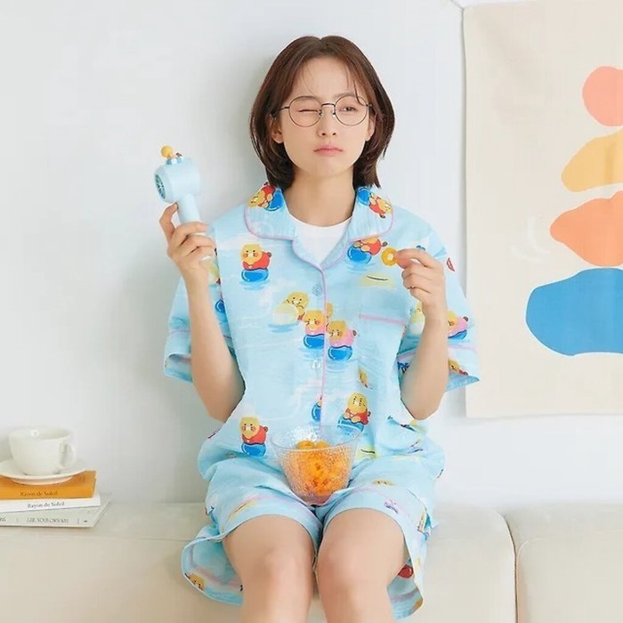 พร้อมส่ง KAKAO FRIENDS ชุดนอน Summer Holiday Cooling ชุดนอนระบายความร้อน Free size /ชุดนอน ชุดนอนคู