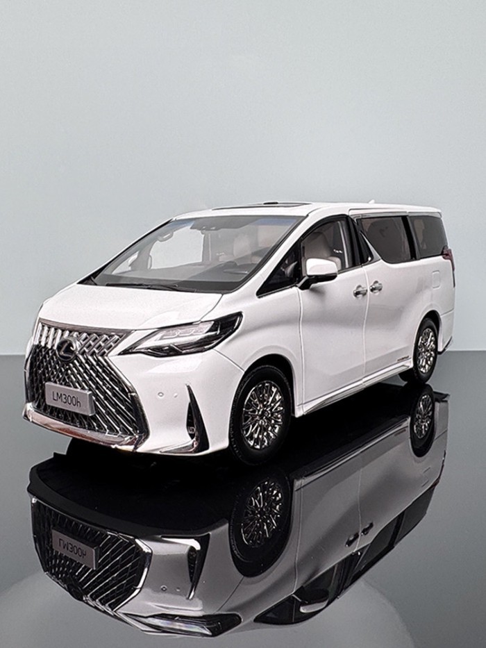 จะ 1: 18 Lexus LM300H LM Nanny Car Lexus Business Vehicle โมเดลรถสีทอง