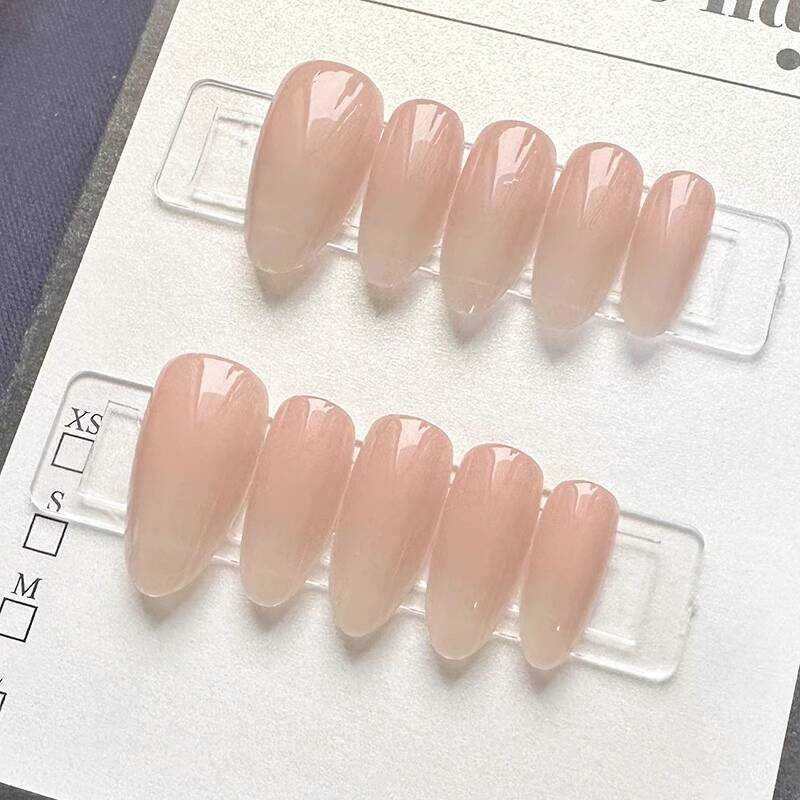 ผิวนุ่ม สีนู้ด 6113#手工穿戴甲半手工纯手工美甲假指甲贴片猫眼