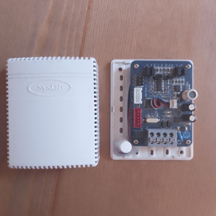 SYSLAB SL180W Wall Mounted Air Conditioning Temperature and Humidity Sensor Transmitter TS168