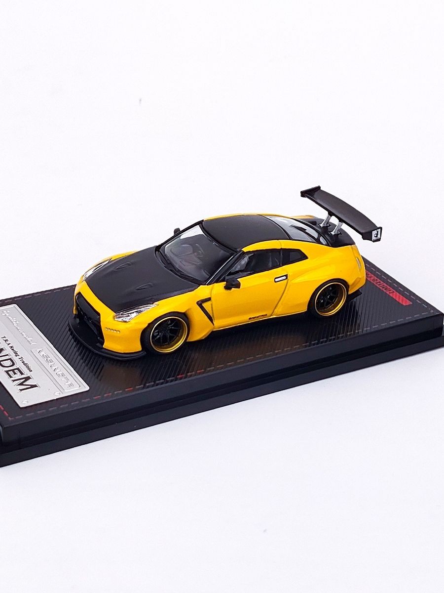 IG จุดระเบิด 1: 64 Nissan PANDEM Rocket Rabbit Nissan GTR R35 โมเดลรถโลหะผสม GT-R Out of Print Car M
