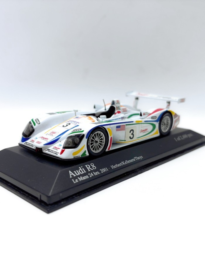 MINICHAMPS Mini Cut 1/43 Audi Audi R8 โมเดลรถอัลลอย Out of Print Car Model