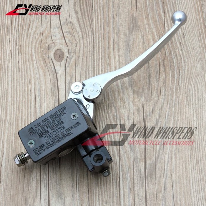 Front brake master Cylinder For Yamaha FZR250 FZR400 FZR600 FZR750 XJR400 FZ400 FZS600 FZR 250 400