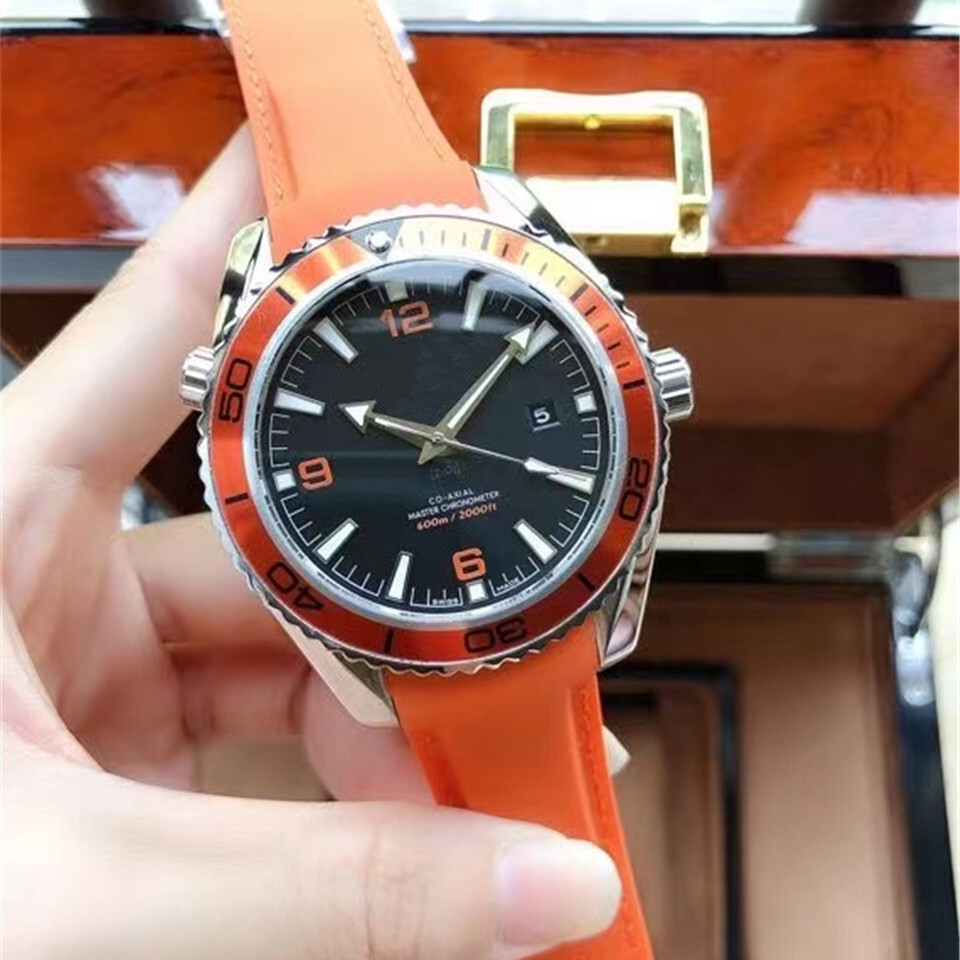 สไตล์ร้อน High-End Hippocampus 600m นาฬิกาผู้ชาย Oujia อัตโนมัตินาฬิกา Station West 92a