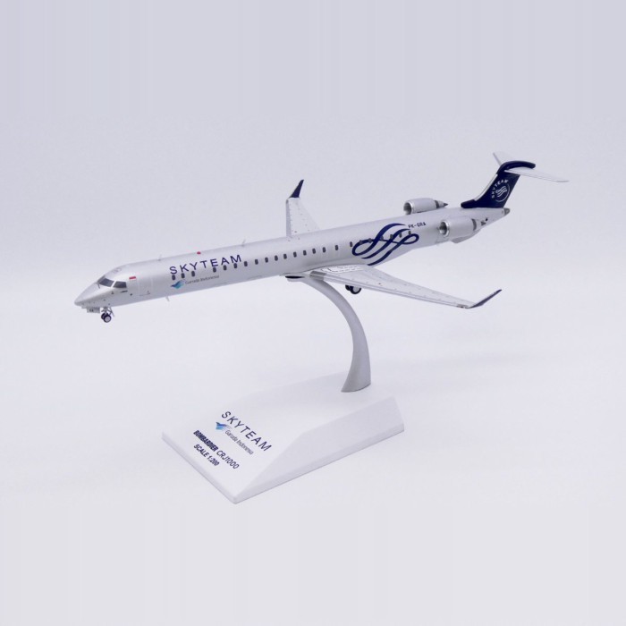 พร้อมสต็อก JC Wings 1: 200 พญาครุฑอินโดนีเซีย CRJ-1000ER PK-GRA รุ่นโลหะผสมออกจากรุ่นรถพิมพ์