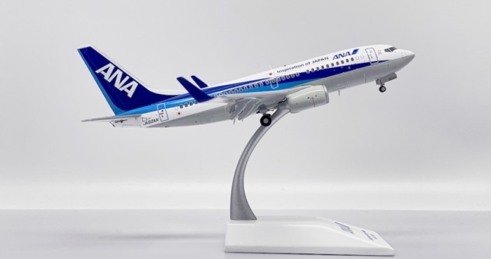 พร้อมสต็อก JC Wings All Nikko 1: 200 B737-700 JA02AN รุ่นโลหะผสมพร้อมมองโกเลียออกจากรุ่นพิมพ์