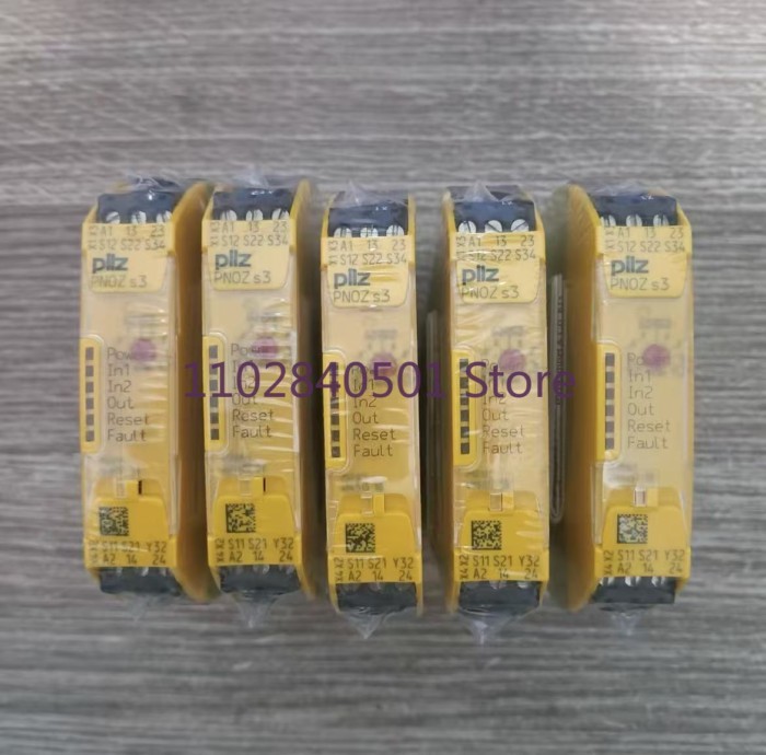 Brand new original safety relay PNOZ S3 24VDC 2 n/o 750103  751103  774306  750105 774130 750104 77