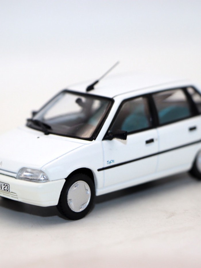 Norev 1/43 รถโลหะผสม Citroen AX Citroen AX Fukang AX รถรุ่น ฟาโรห์ซีรีส์ตกแต่งรถเก่าออกจากรุ่นพิมพ์