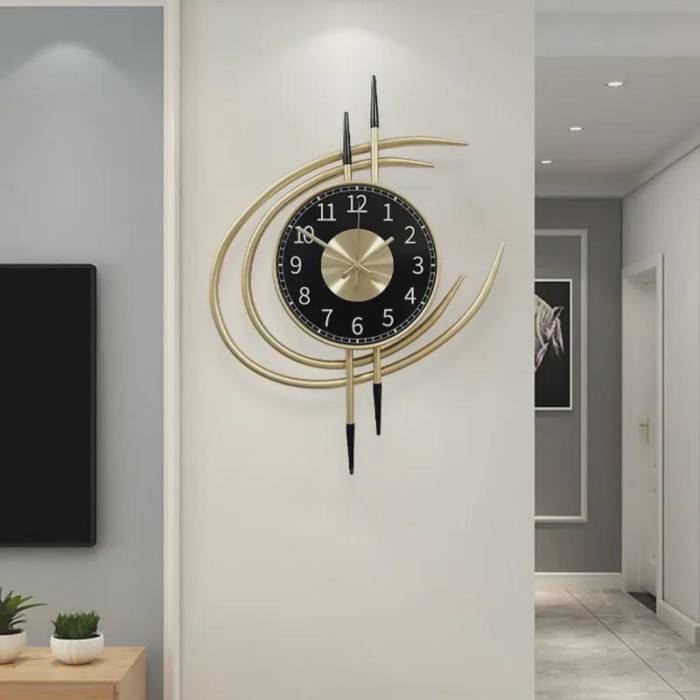 Household Metal Circular Wall Clock Wrought Iron Fashion Clock Silent Bedroom Wall Decoration Clock