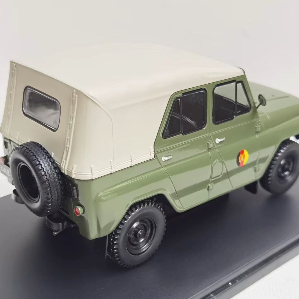 WHITEBOX 1/24 UAZ 469 NVA รัสเซีย Vatz Hunter รถรุ่นไม่เปิดประตูอย่า Steer เพื่อสร้างผลิตภัณฑ์คุณภาพ
