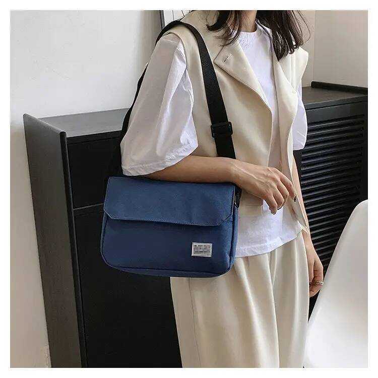 LYS Bag กระเป๋าสะพายไหล่ กระเป๋า ญี่ปุ่น Retro มีสายคล้องไหล่ ทรง สี่เหลี่ยมแนวนอน มี 5 สี