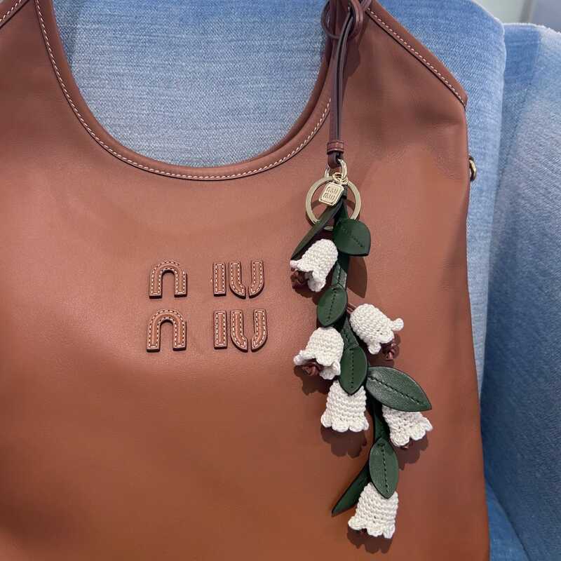 Leather Orchid Suzuka Female Bag Pendant 2025 Spring Mummy miu Home Same Style Fashion All-Match Bag