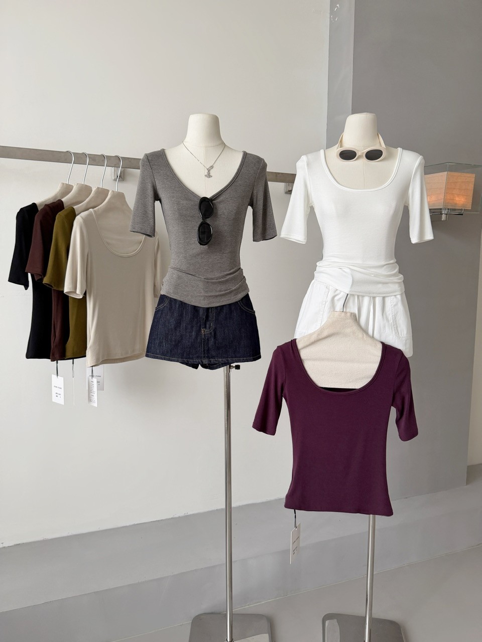 U-Neck สีทึบ All-Match Skinny แขนสั้น 103545