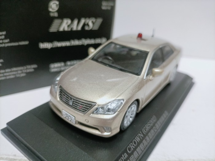 ไร่ 1 43 Toyota Crown GRS202 2011