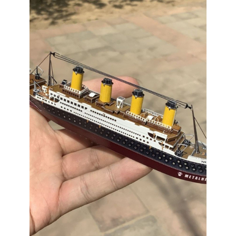 & Metal DIY 3D Assembly Model Kit Colored Titanic