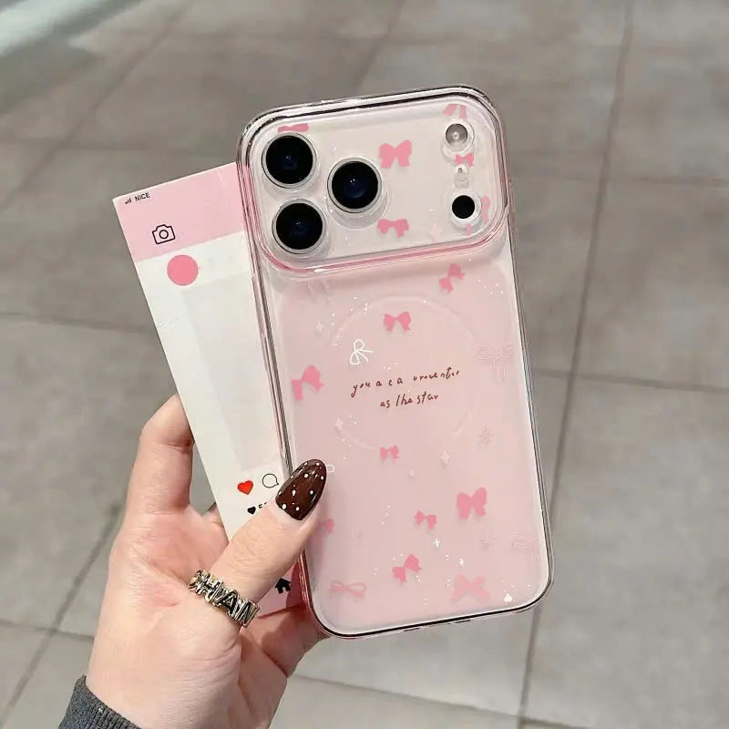 สำหรับ iPhone ซีรีส์ 12,13,14,15, 16 และ 17 (รวมถึงรุ่น Pro และ Plus): ผลิตจากวัสดุโปร่งใสกันกระแทก ดีไซน์รูปโบว์น่ารัก
