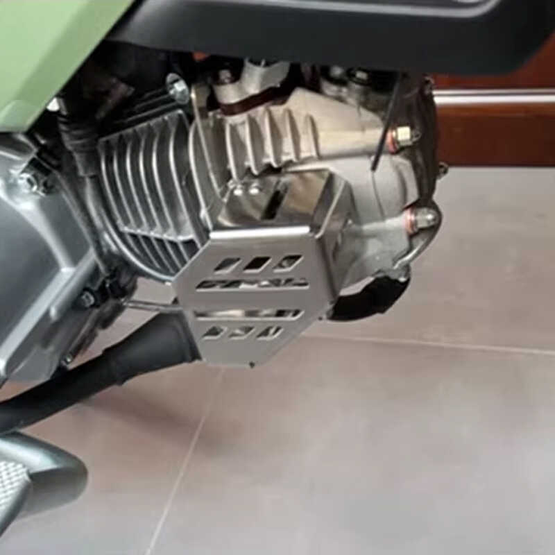 อุปกรณ์ตกแต่งรถจักรยานยนต์ ฝาครอบป้องกันหัวเทียนโครเมียม สำหรับ Honda Cross Cub Cc110 CC 110 ปี 201