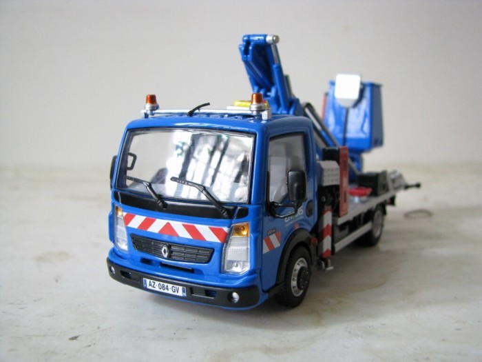 ELIGOR 1:43 Renault Maxity EDF 雷诺车宝工 车模