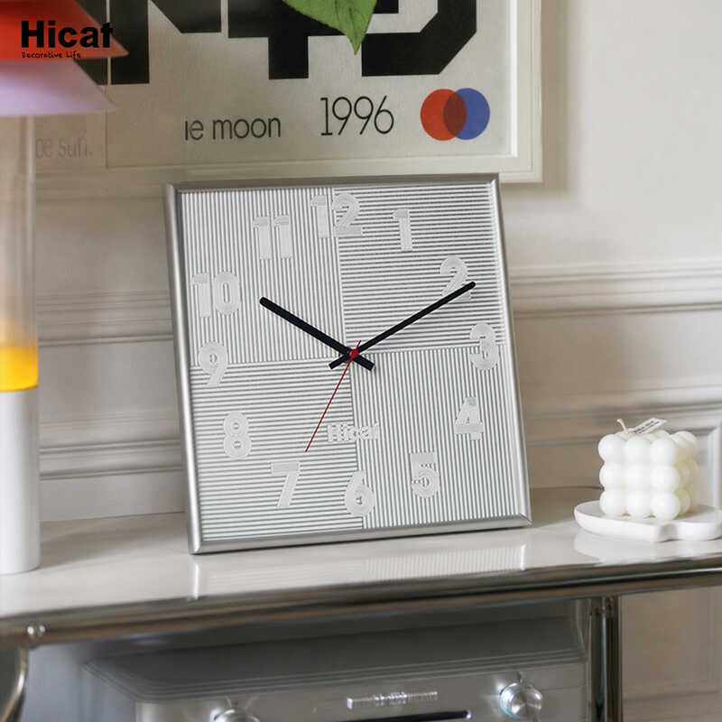 Hicat Daylight Chord Wall Clock Daylight Chord Wall Clock โลหะ Pop Bag Homes Series Wall Clock