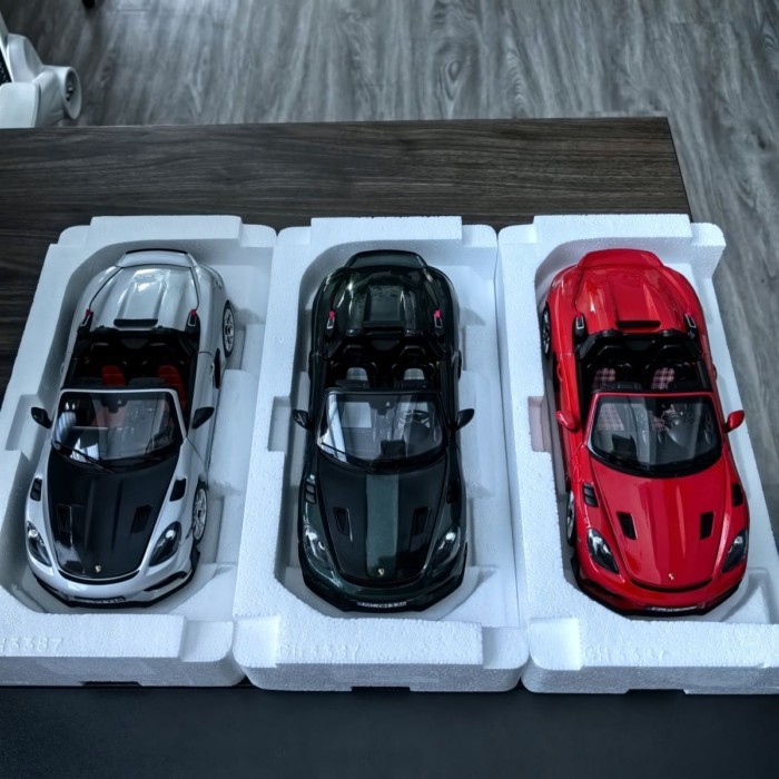 NOREV Norwell 1: 18 Porsche 718 SPYDER RS จําลองรถคอลเลกชันตกแต่งรถรุ่นรถ