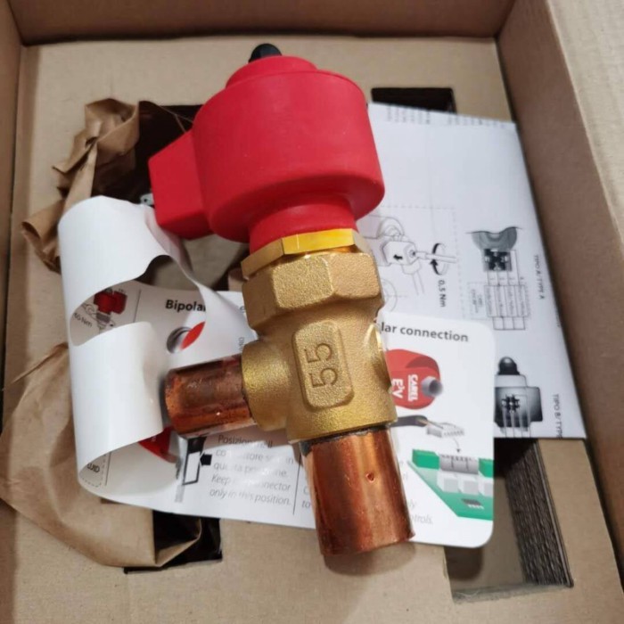 CAREL E3V55SSR10 Electronic Expansion Valve 18-22mm ODF 46kW R410A HVAC Refrigeration Chiller Parts
