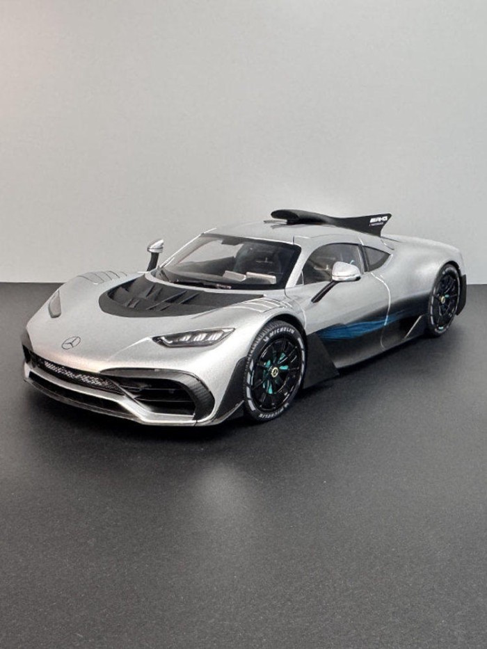 NZG 1: 12 Mercedes-Benz ONE AMG จําลองโลหะเปิดเต็มรูปแบบรถรุ่นคอลเลกชันเครื่องประดับของขวัญ 2023