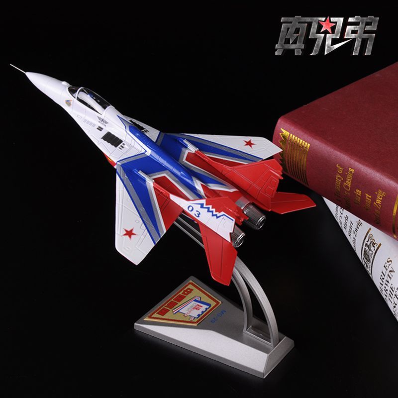 1: 72MIG-29 ประสิทธิภาพเครื่องบินรุ่นโลหะเครื่องประดับสําเร็จรูป MiG 29 โลหะผสมเครื่องบินรุ่นแบบคงที