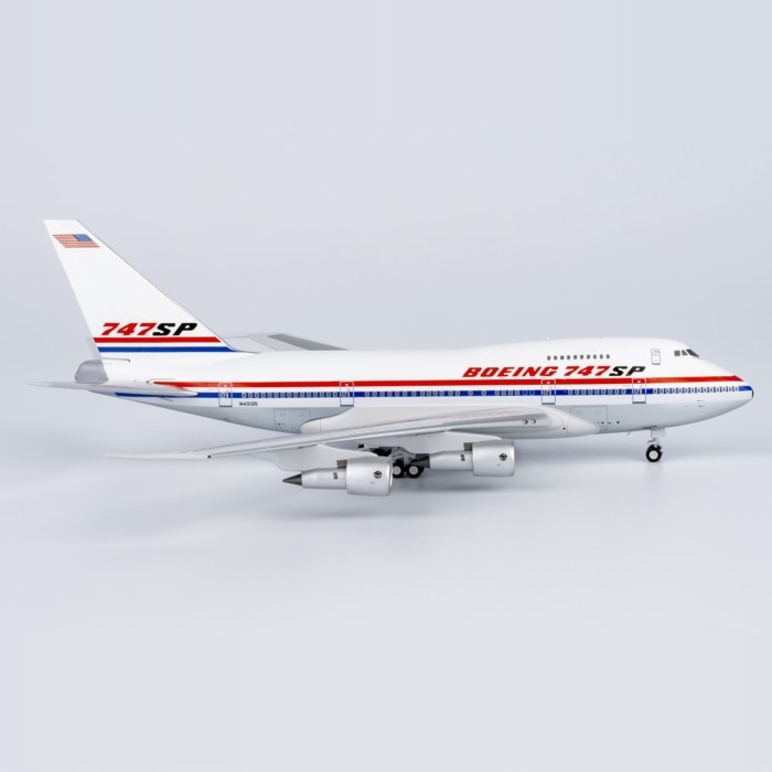 พร้อมสต็อก NG ยี่ห้อ 1: 400 โบอิ้งรุ่นเดิม B747SP N40135 เครื่องบินรุ่น N747SP Out of Print Model