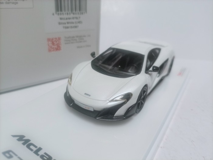 TSM 1 43 Mclaren 675LT LHD 2016 สีขาว