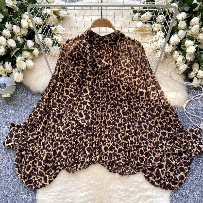 ▥ แฟชั่นall-Matchเสื้อชีฟองผู้หญิงy2k O-คอbatwingแขนเสื้อหลวม 2025 ใหม่สีดําwave Point Blusas M