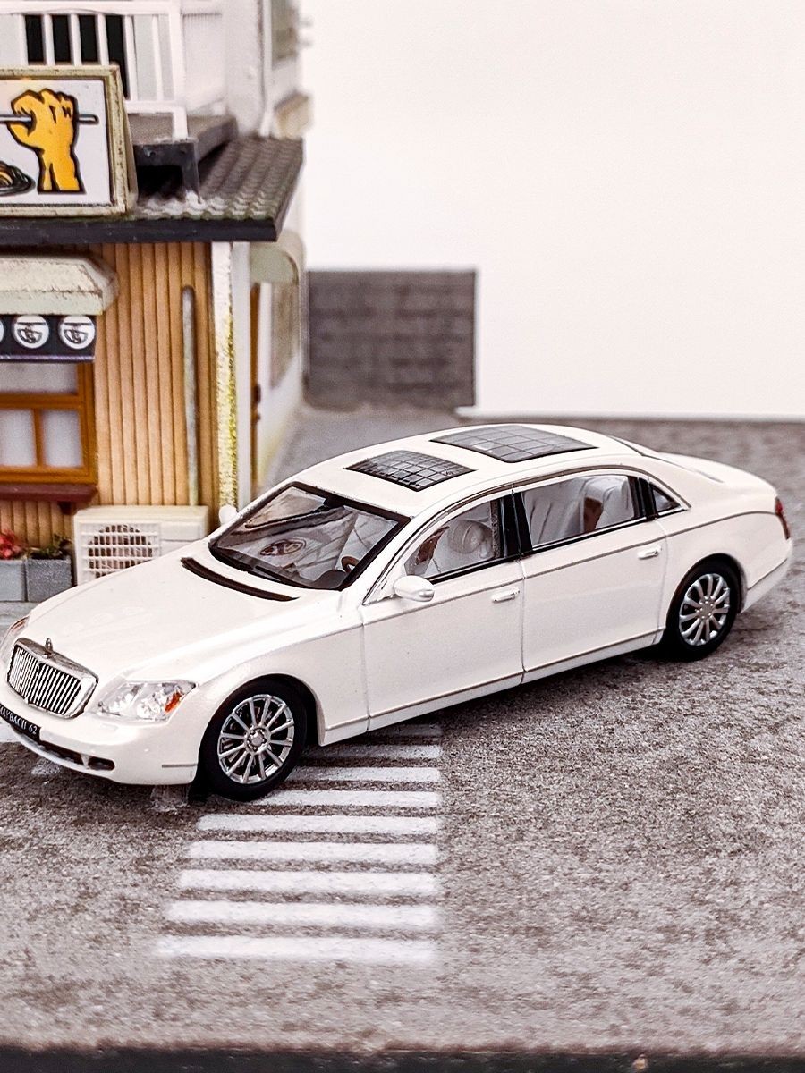SH1: 64 Mercedes-Benz S McBach 62 Maybach โมเดลรถโลหะผสม Stance Hunters Collection รุ่นรถรุ่นลิมิเต็