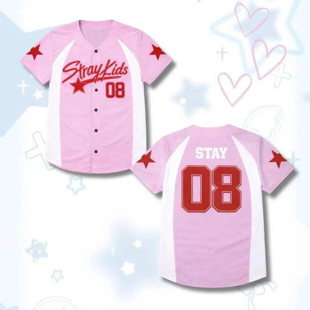 เสื้อเบสบอล Stray Kids, ชุดคอนเสิร์ตทัวร์โลก DominATE เสื้อ Hyunjin AM1