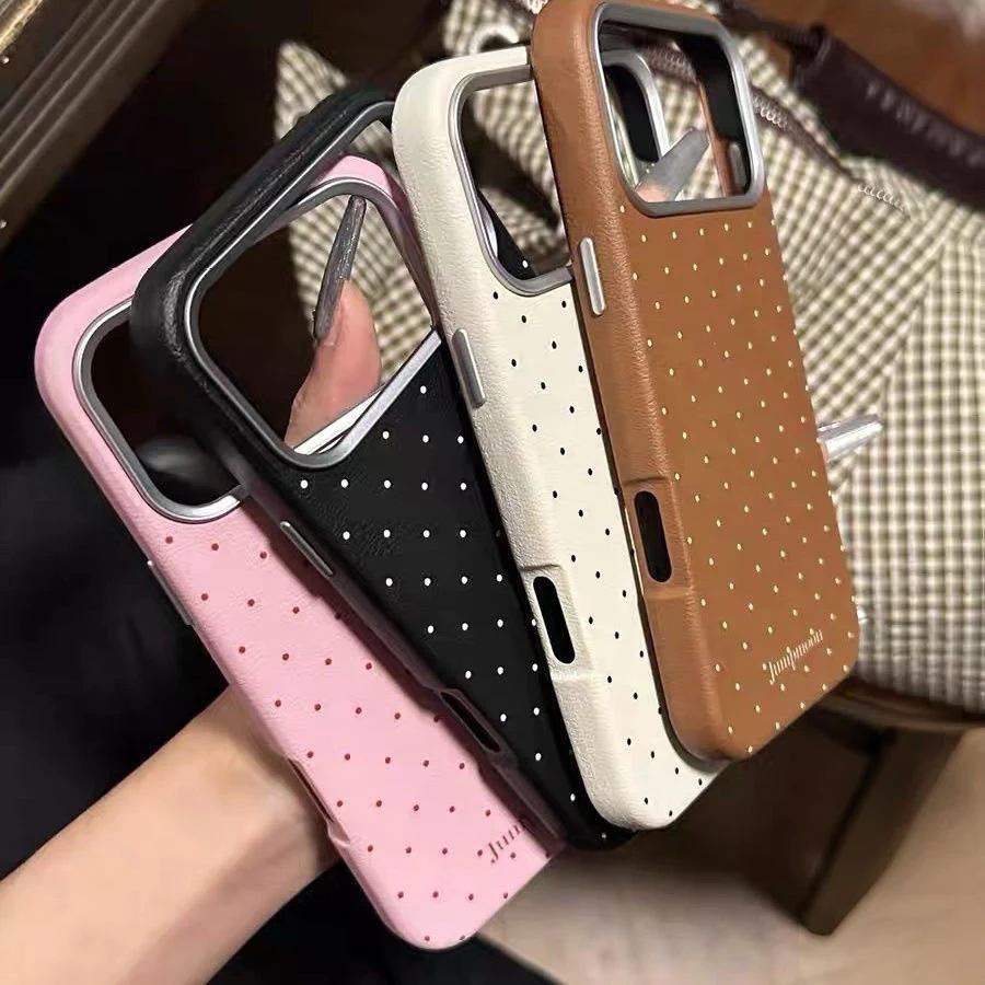 เคสไอโฟน17 สำหรับ IPhone 11 17 Air 15 13 16 12 Pro Max 15 14 16 Plus XR X XS SE 2 3 แฟชั่นนำโชค จุดแดง เนื้อหนัง ปกอ่อน