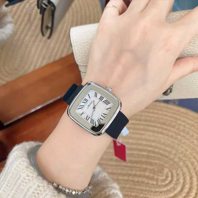 Mishali นาฬิกาผู้หญิง Square เข็มขัดเฉพาะผู้หญิงอินเทรนด์นาฬิกาผู้หญิง Domineering Mishali