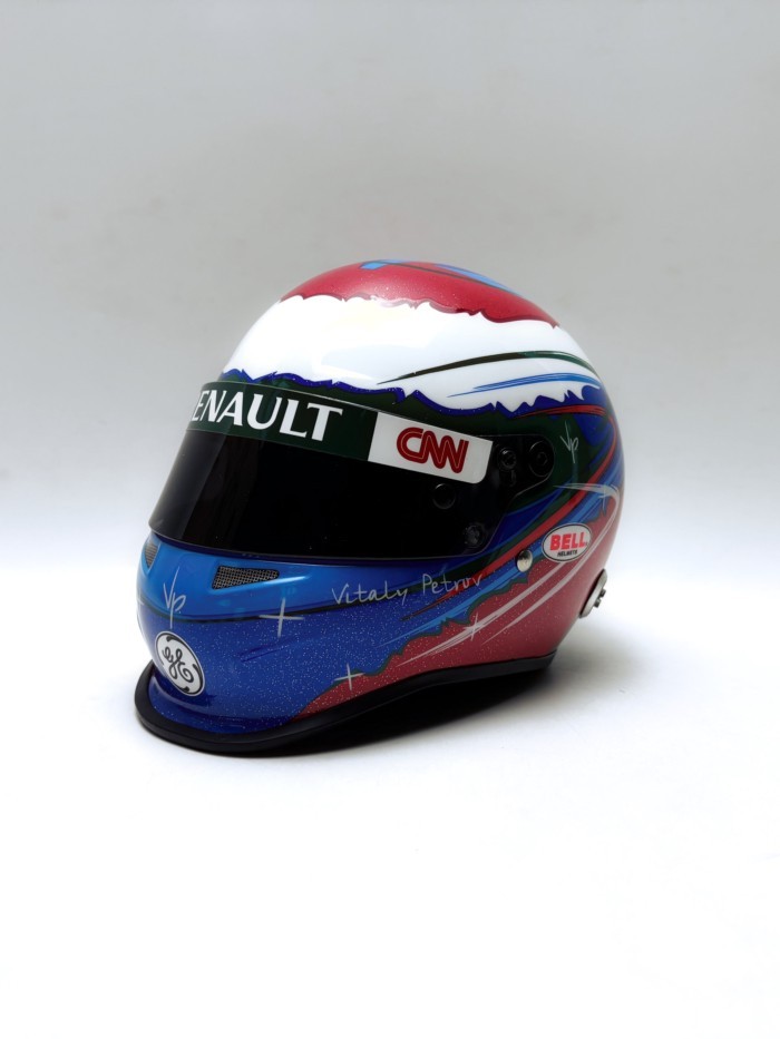 VITALY PETRROV 1/2 MINI HELMET 2012 Petrov Formula HELMET รุ่น Out of Print Model
