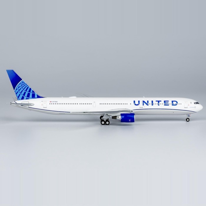 พร้อมสต็อก NG ยี่ห้อ 1: 400 United Airlines B767-400ER N77066 เครื่องบินรุ่น Out of Print Model