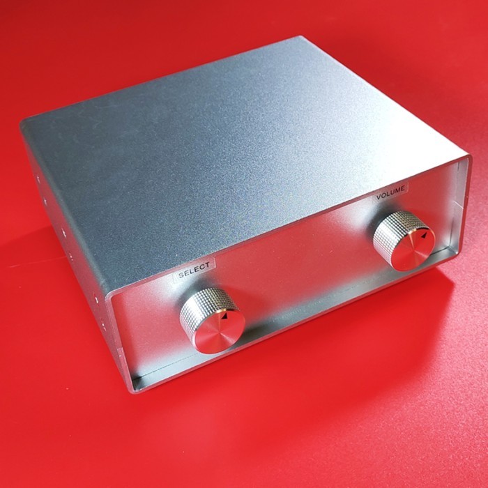 J18 two-way balance converter, XLR one input, XLR input two options output, with volume level contr