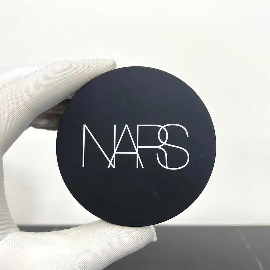 New Cake Special/30 Nars Small Flying Cake Pressed Powder 9g Color No. 1#cliff，2#cove。 7d9