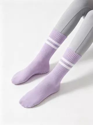 ถุงเท้าโยคะถุงเท้ากีฬาหญิงออกแบบด้านล่างลื่นหลายสีสวมใส่สบาย