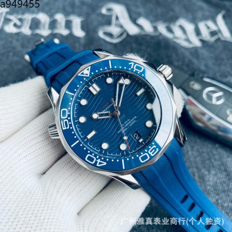 ส่วนลดในเวลาฟางแฟชั่น Oujia Hippocampus 300 M Series สีดําทองกีฬาสันทนาการอัตโนมัตินาฬิกา ab9