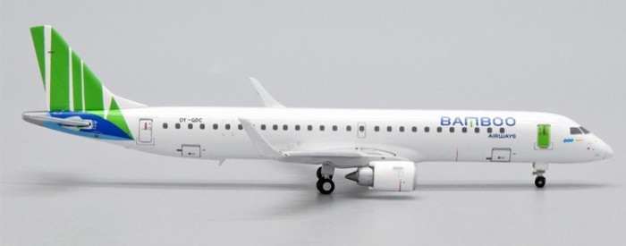 พร้อมสต็อก JC Wings Vietnam Bamboo Airlines EMB190-200LR OY-GDC 1: 400 XX4282 Out of Print Car Model