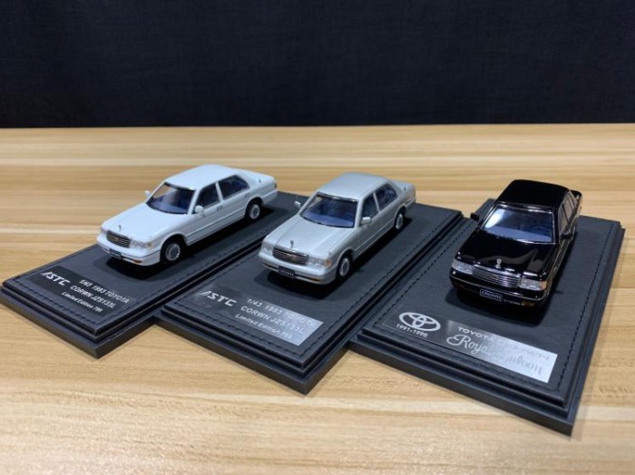 STC Original Old CROWN JZS133L รถรุ่น 1: 43 จําลองรถรุ่นเครื่องประดับ
