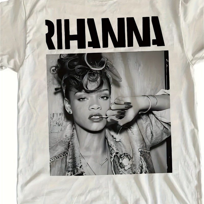 Rihanna สีดําและสีขาว Portrait พิมพ์ชายเสื้อยืดฤดูร้อน Unisex Casual เสื้อยืด