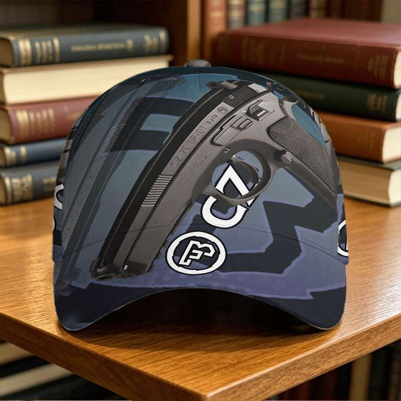 CZ-USA 3D Cap - ลายลายพรางสีเข้มพร้อมโลโก้กราฟิก CZ 75 SP-01, กระบังหน้ากีฬาแห้งเร็วที่ทนทานสําหรับช