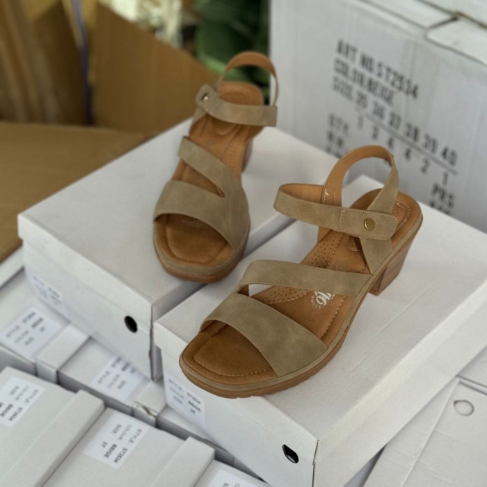 New Style Casual high heels Comfortable shoes Fashion shoes Heels For Lady